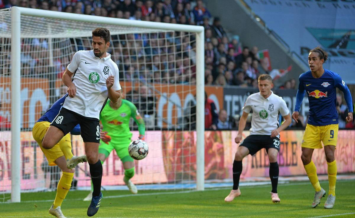 帕德博恩主场告负云达不莱梅,排名下滑至第六的简单介绍 帕德博恩主场告负云达不莱梅,排名下滑至第六的简单介绍