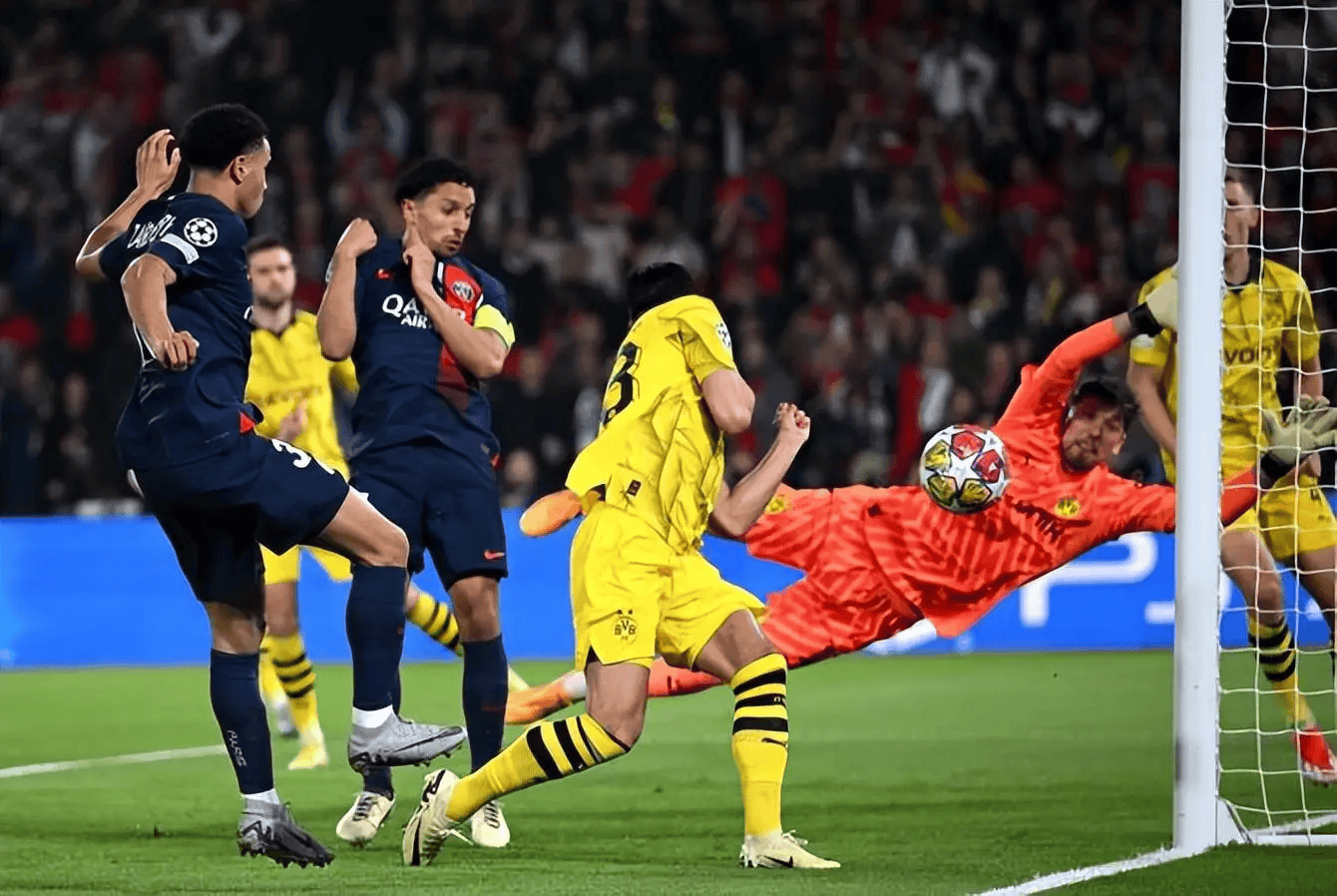 巴黎圣日耳曼主场全取三分,英超欧冠形势悲观的简单介绍 巴黎圣日耳曼主场全取三分,英超欧冠形势悲观的简单介绍