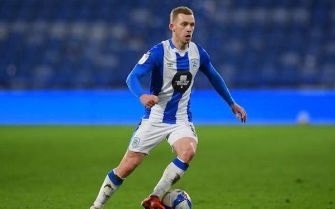 伯恩茅斯大胜哈德斯菲尔德,取得连胜 伯恩茅斯大胜哈德斯菲尔德,取得连胜