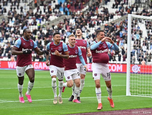 南安普顿取得关键胜利,保级之路或许重见希望 南安普顿取得关键胜利,保级之路或许重见希望