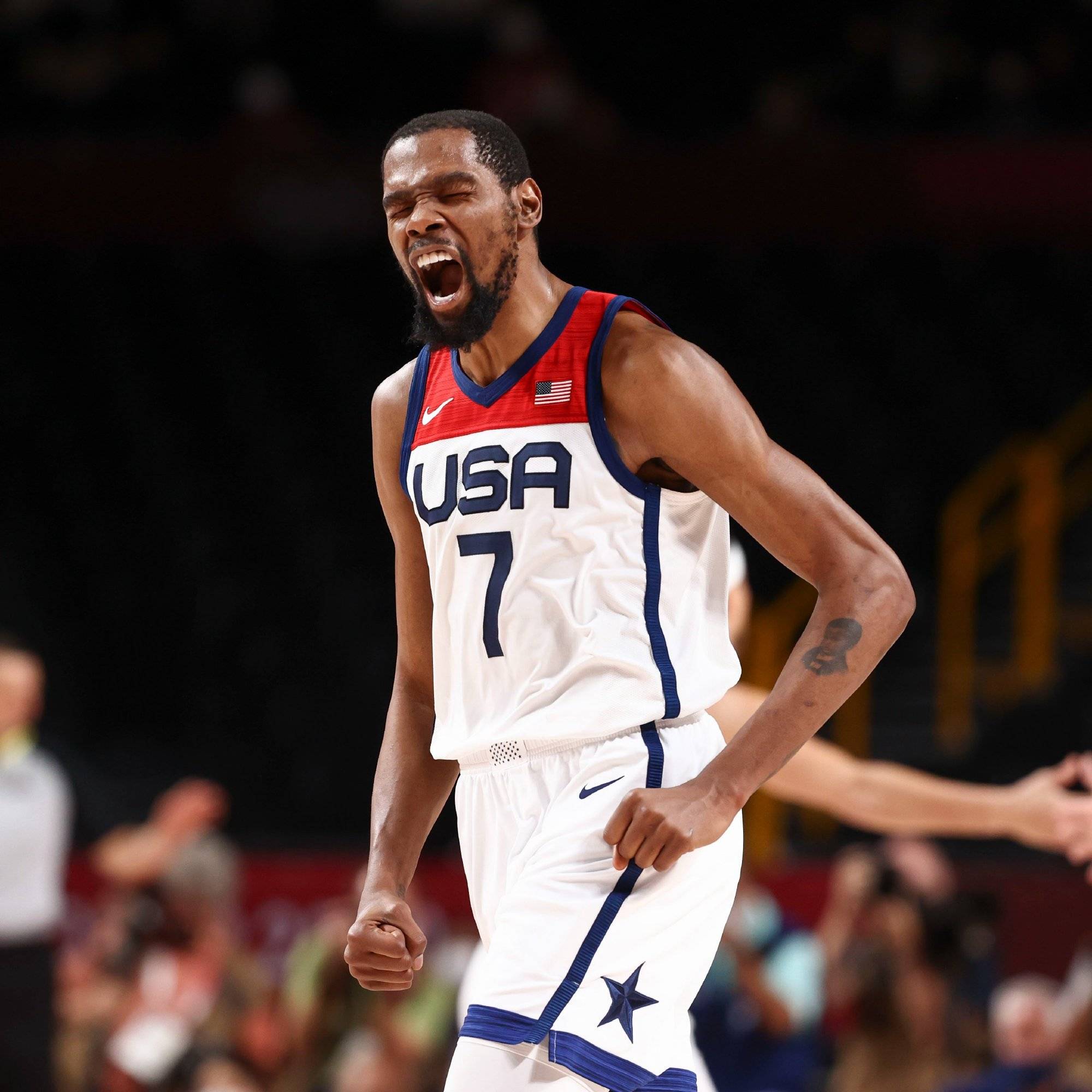 公牛队队员轮番上阵,力拼绝杀夺胜的简单介绍 公牛队队员轮番上阵,力拼绝杀夺胜的简单介绍