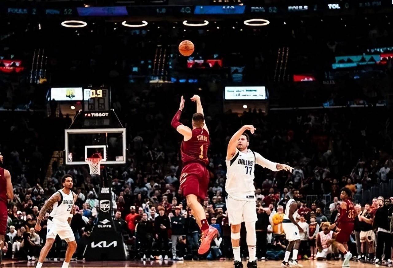 汉堡球员斯特鲁斯因红牌禁赛一场